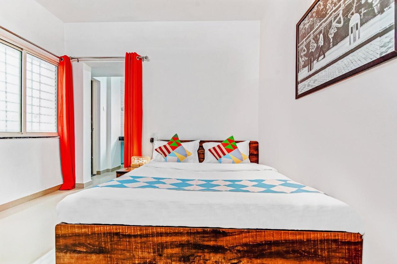 Guest house Oyo Elegant Rk Fursungi 3*