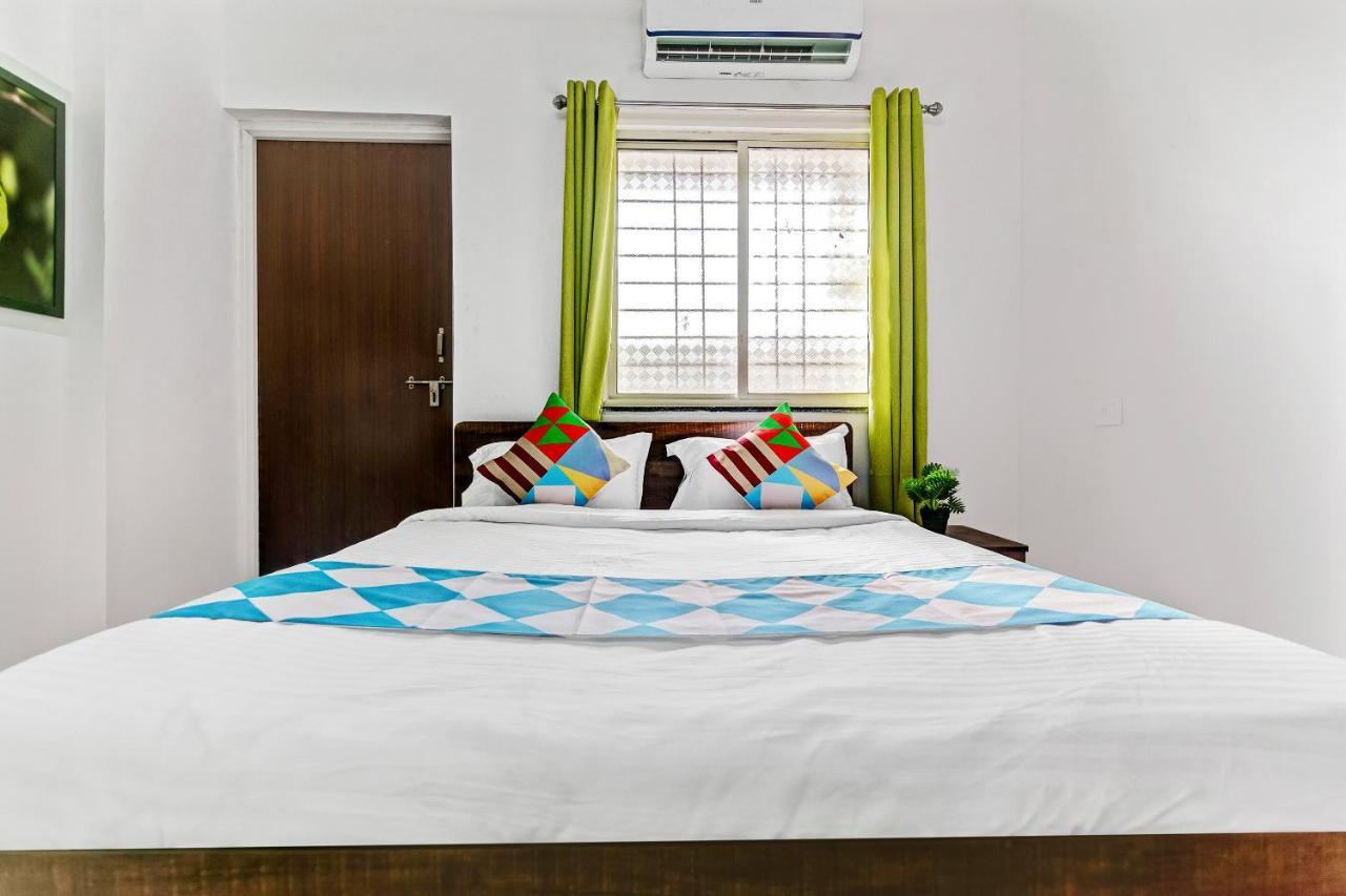 Oyo Elegant Rk Fursungi Pune