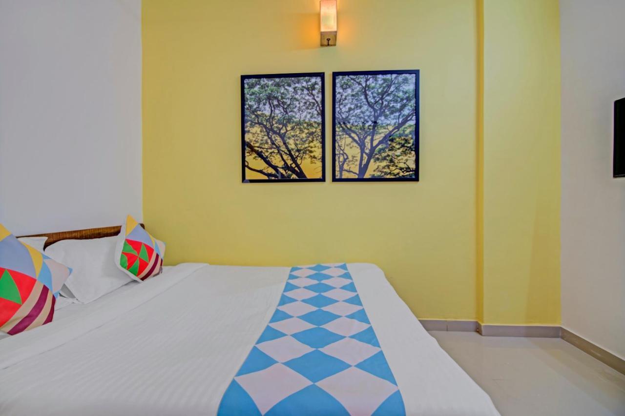 Oyo Elegant Rk Fursungi Guest house 3*